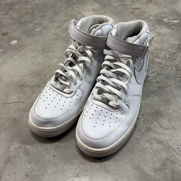 Nike Air Force 1 Mid Triple White CW2289 111 Men\'s Size 13 Great Condition main image 5